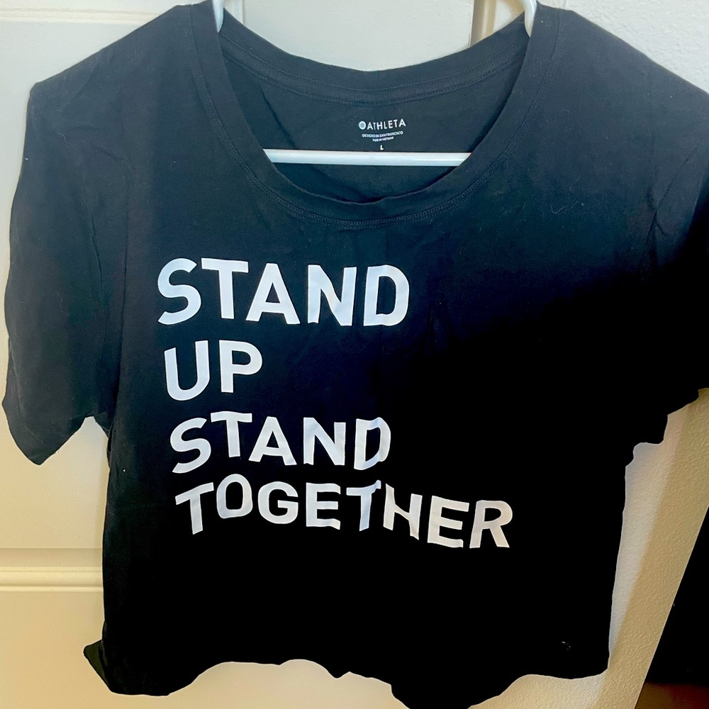 Womens athleta t shirt